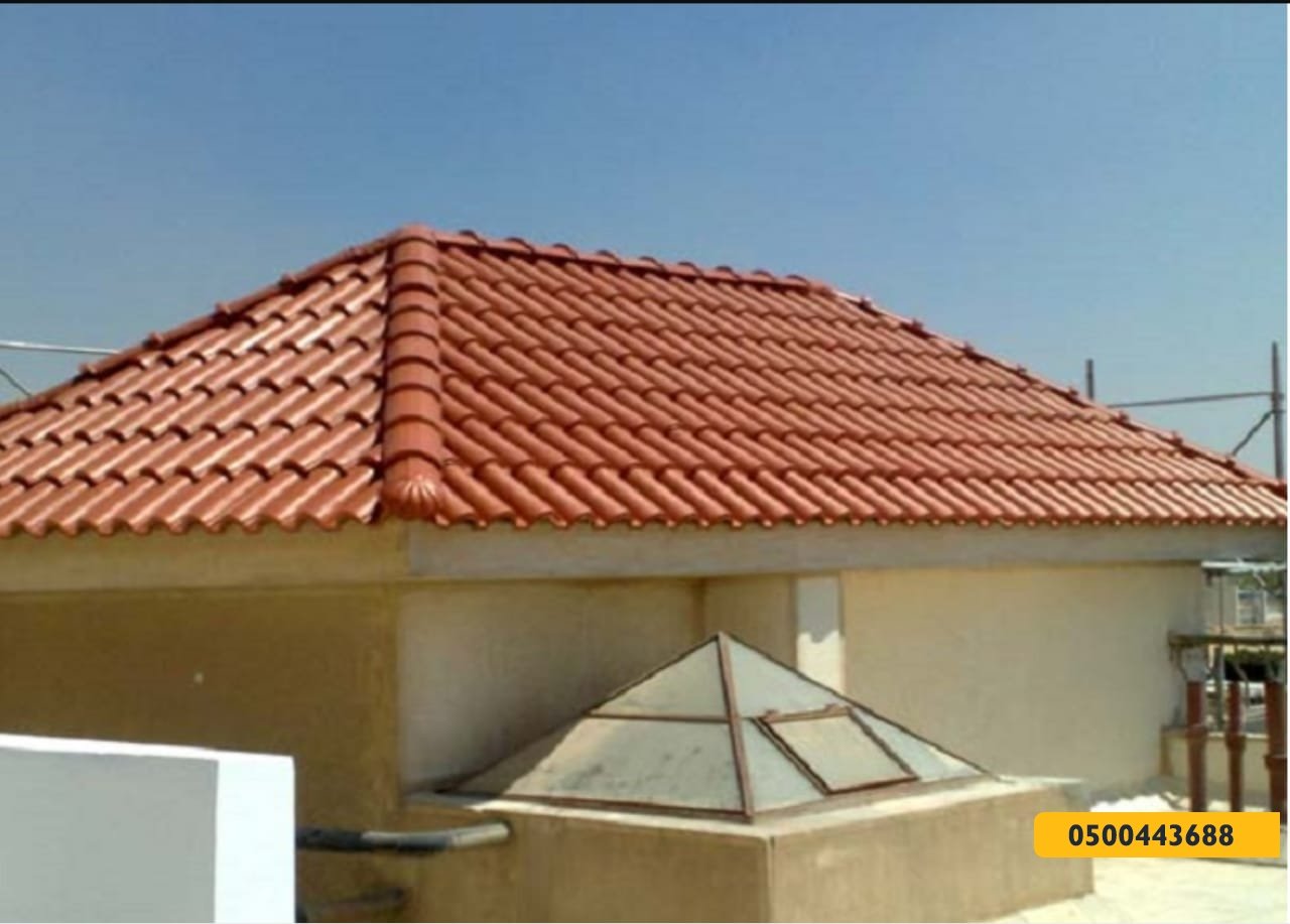 برجولات وجلسات خارجية في حي التروية بجدة